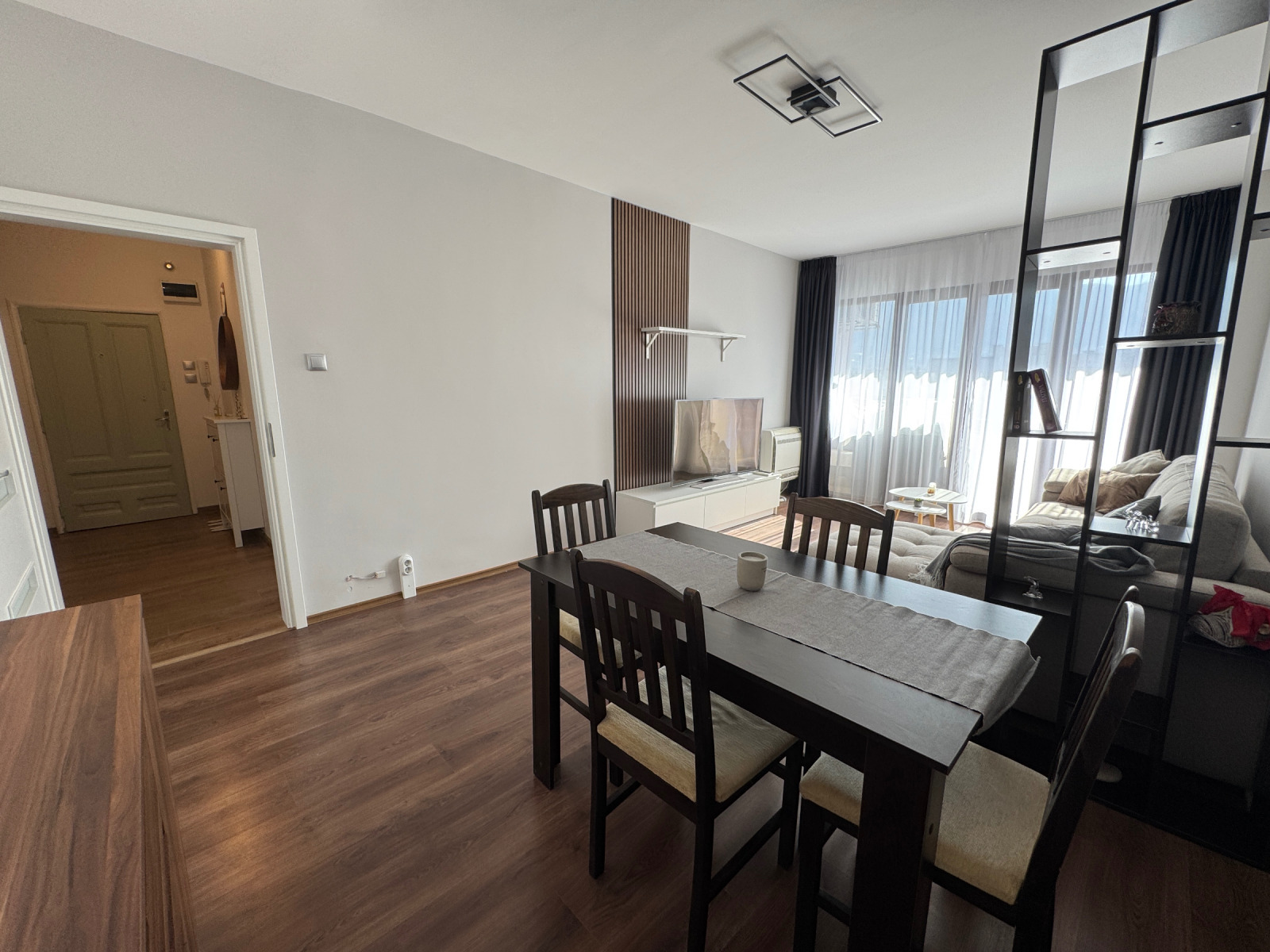 Дава под наем 2-СТАЕН, гр. София, Стрелбище, снимка 2 - Апартаменти - 53890477