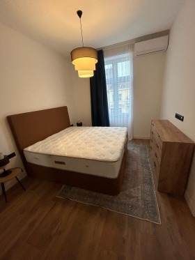 1 chambre Tsentar, Sofia 4