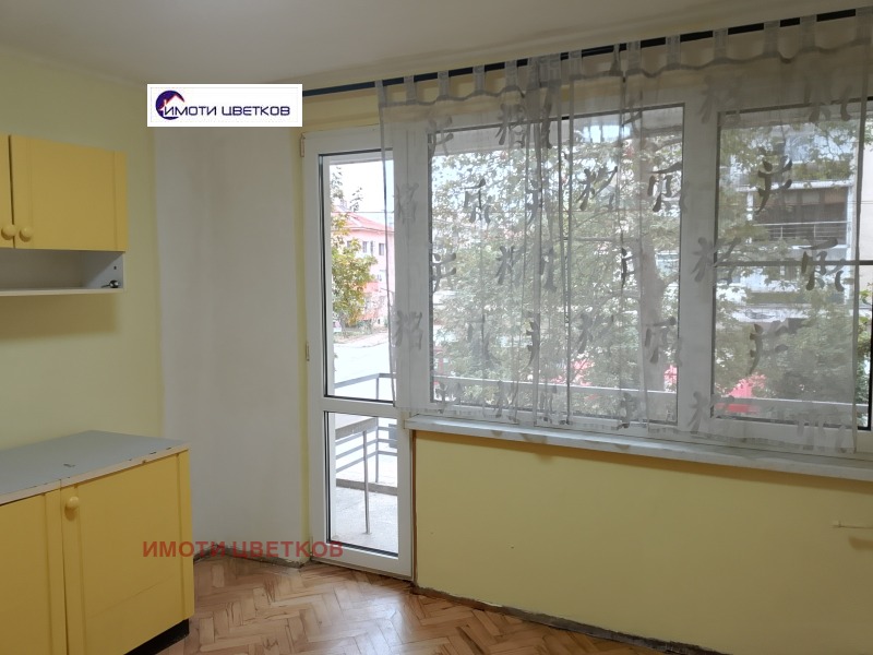 Te huur  Studio Vratsa , Tsentar , 55 m² | 27154869