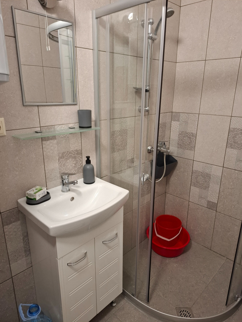 Kiadó  2 hálószobás Stara Zagora , Centar , 70 négyzetméter | 60029755 - kép [6]