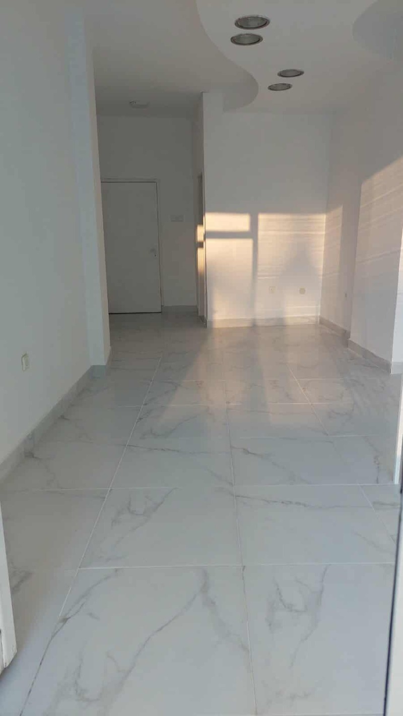 För uthyrning  affär Varna , Centar , 52 kvm | 79714574