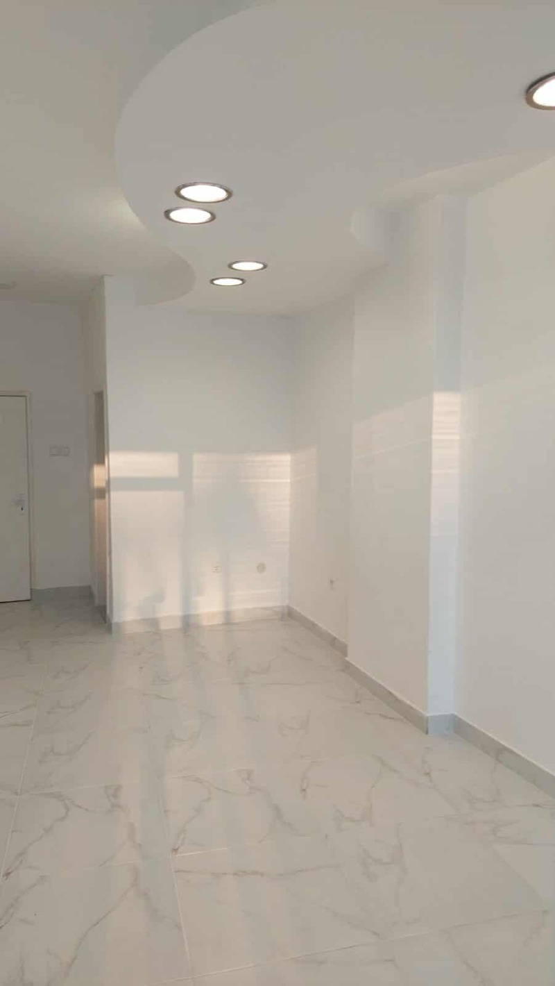 För uthyrning  affär Varna , Centar , 52 kvm | 79714574 - bild [3]