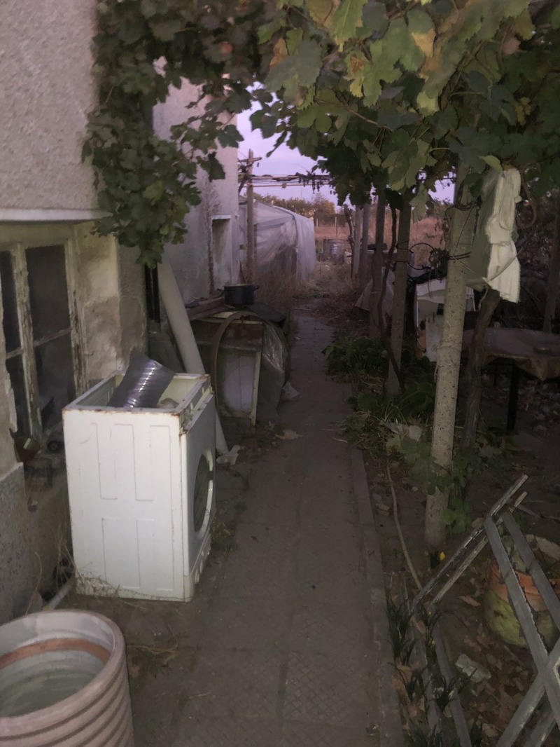 Дава под Наем КЪЩА в област Пловдив, с. Калековец - 70 кв.м / 100 € » 195.58 лв., РИНЕКС РЕВОЛЮШЪН
