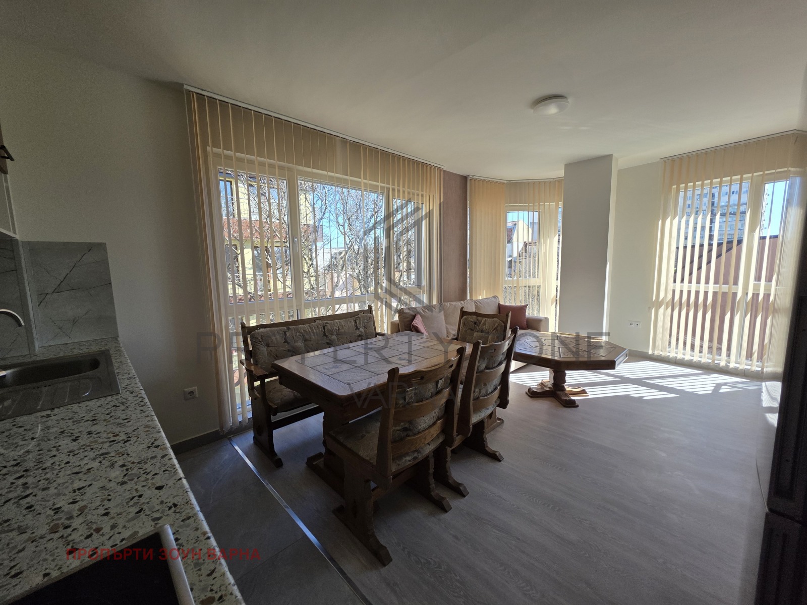 Дава под наем 3-СТАЕН, гр. Варна, Колхозен пазар, снимка 2 - Апартаменти - 53625098