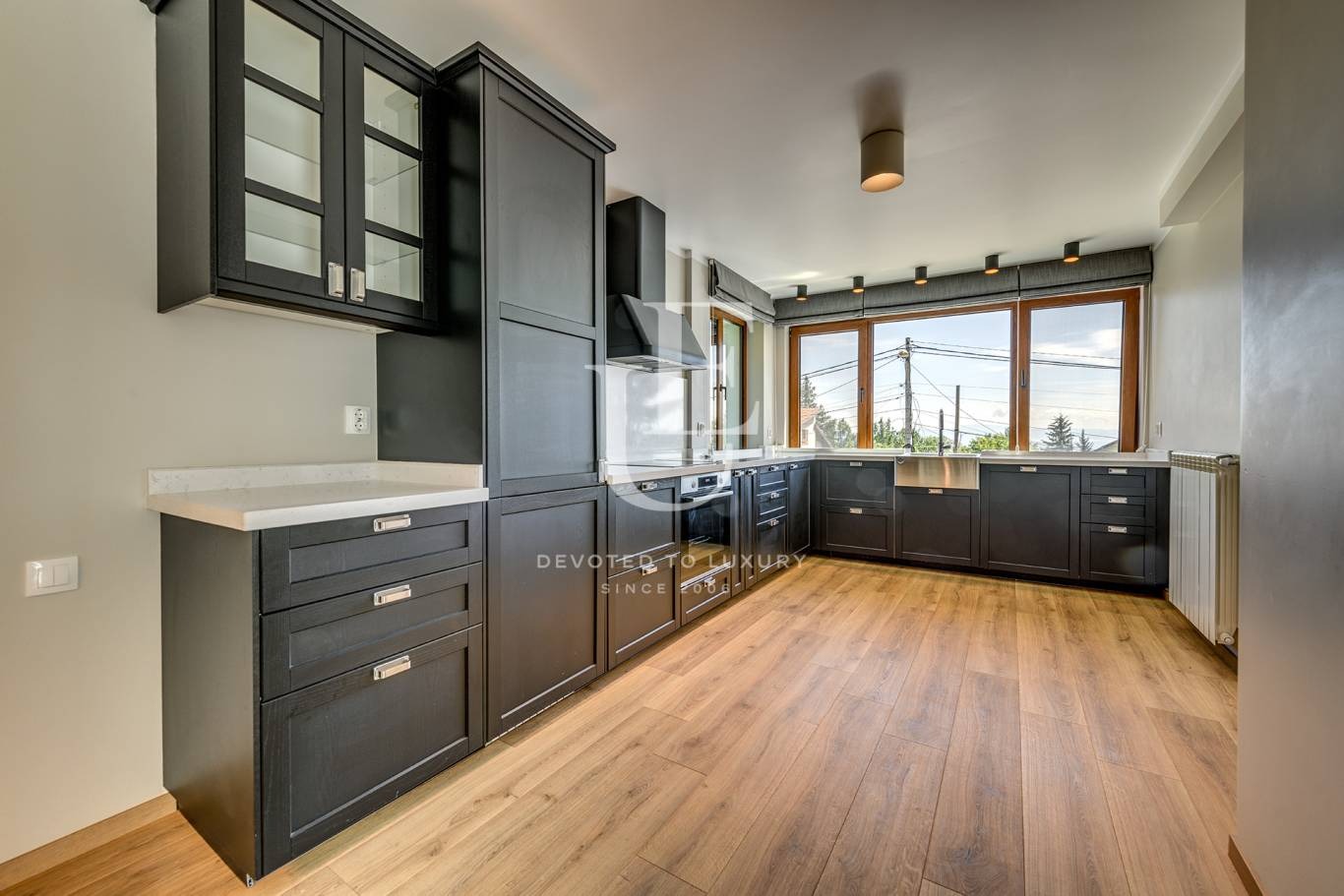 Дава под наем КЪЩА, гр. София, Драгалевци, снимка 3 - Къщи - 53720721