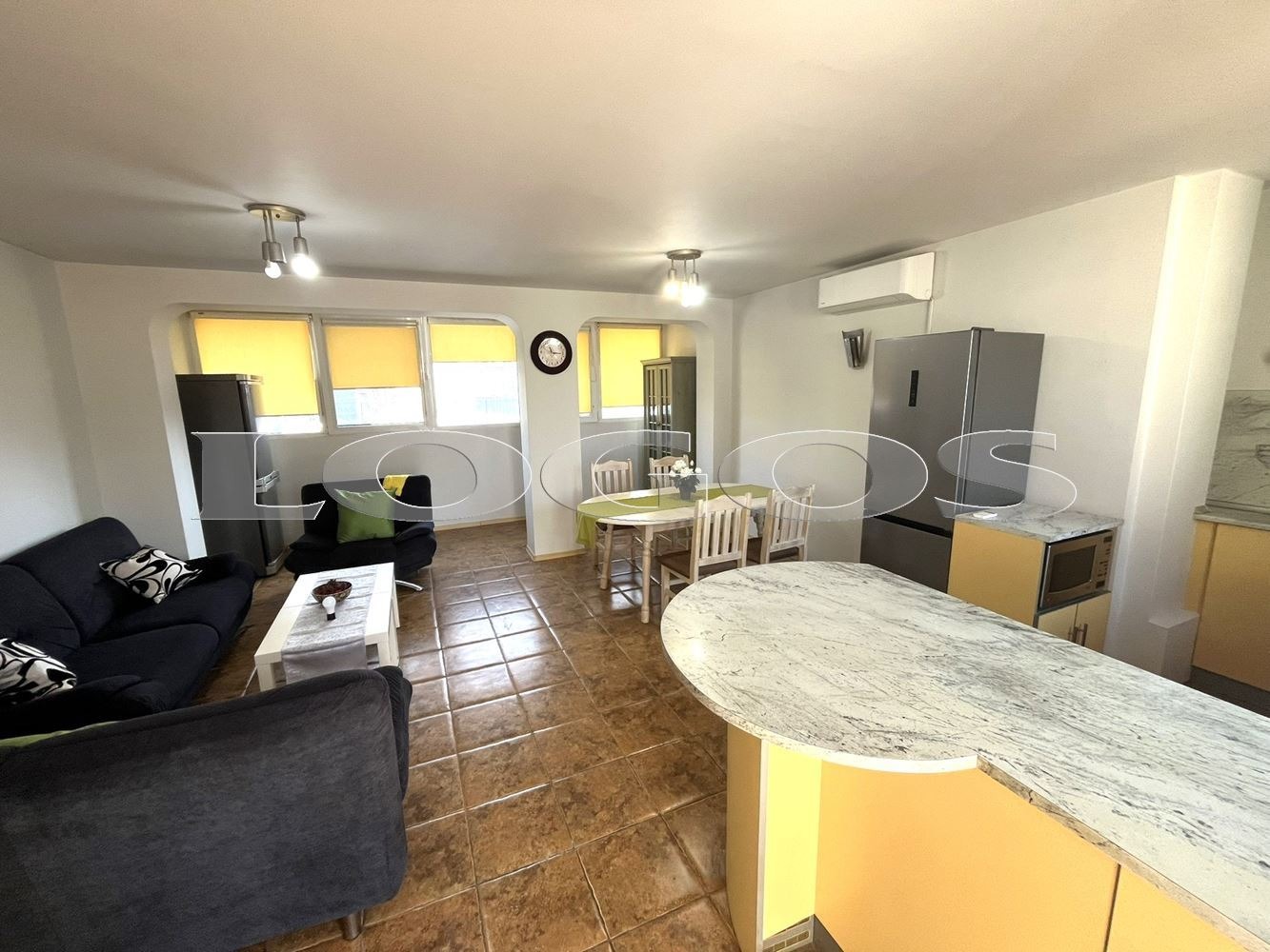 Дава под наем 3-СТАЕН, гр. Варна, Център, снимка 2 - Апартаменти - 53856003