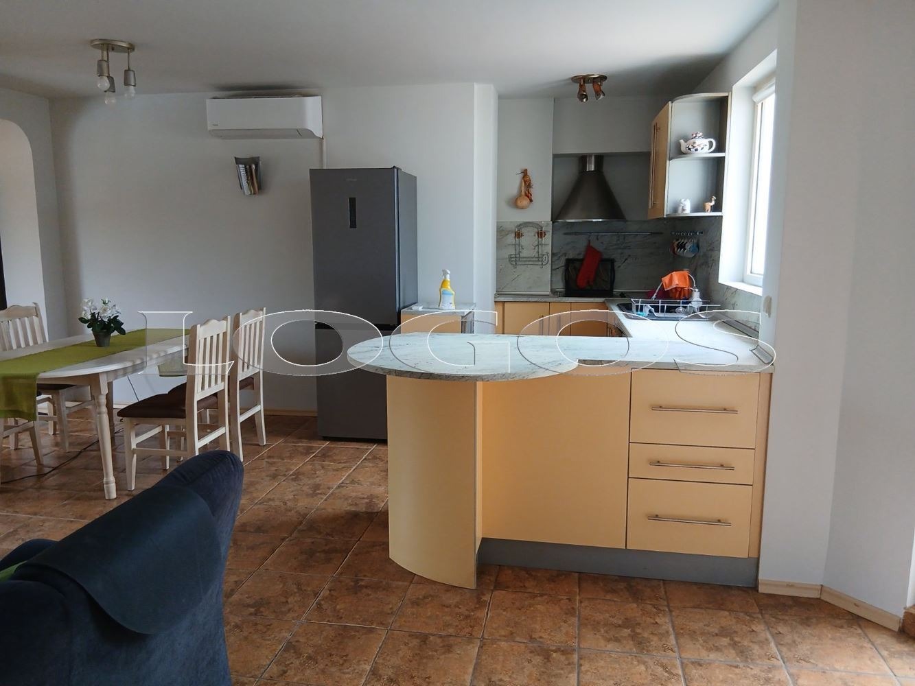 Дава под наем 3-СТАЕН, гр. Варна, Център, снимка 3 - Апартаменти - 53856003