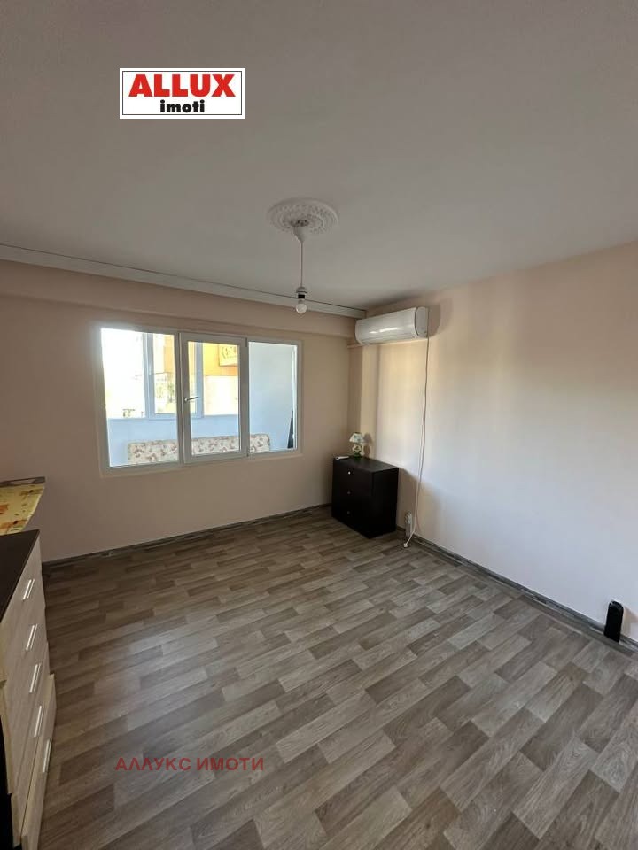 Da affittare  2 camere da letto Ruse , Charodejka - Iug , 80 mq | 46700435 - Immagine [8]