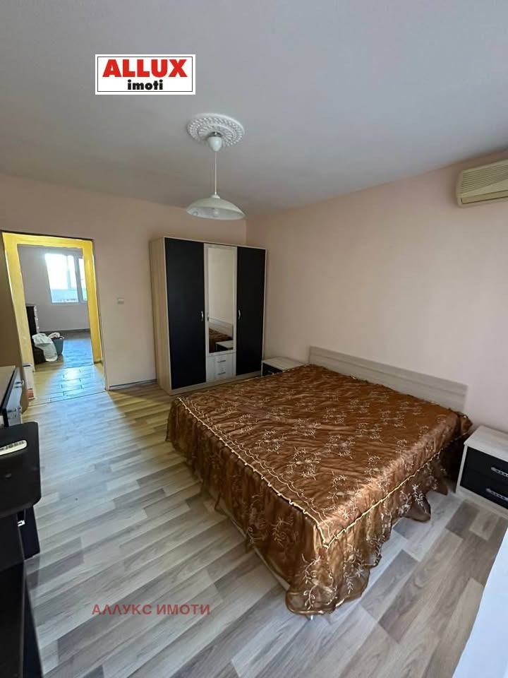 Da affittare  2 camere da letto Ruse , Charodejka - Iug , 80 mq | 46700435
