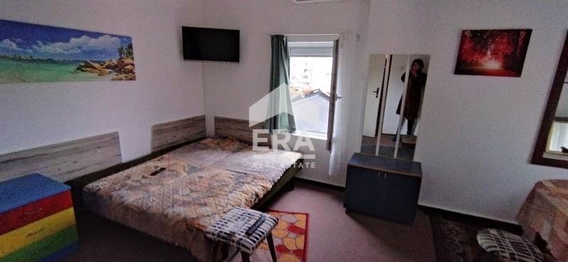 Дава под наем ЕТАЖ ОТ КЪЩА, гр. Варна, Център, снимка 9 - Етаж от къща - 53423601