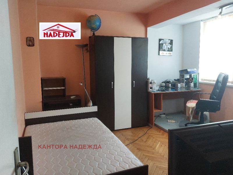 Te huur  2 slaapkamers Varna , Ljatno kino Trakija , 100 m² | 92533633 - afbeelding [10]