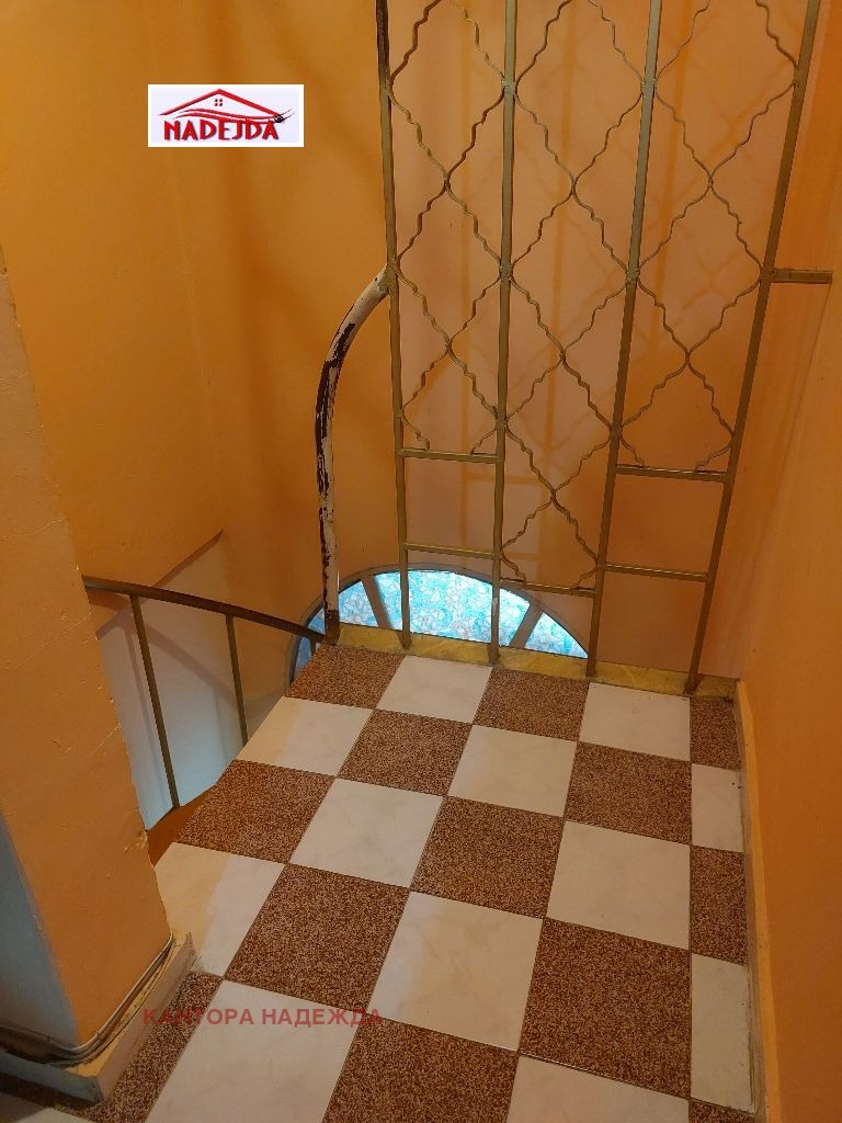 Te huur  2 slaapkamers Varna , Ljatno kino Trakija , 100 m² | 92533633 - afbeelding [12]