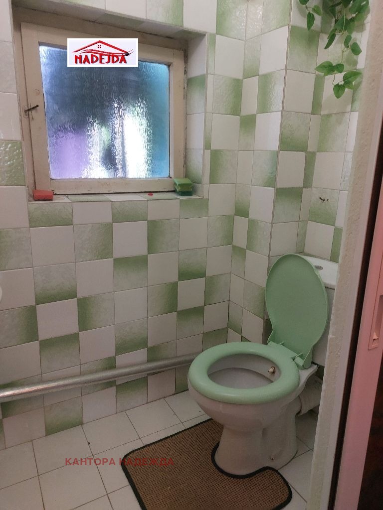 Te huur  2 slaapkamers Varna , Ljatno kino Trakija , 100 m² | 92533633 - afbeelding [6]
