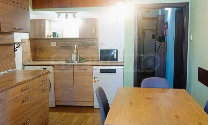 A louer  1 chambre Bourgas , Tsentar , 65 m² | 36219842