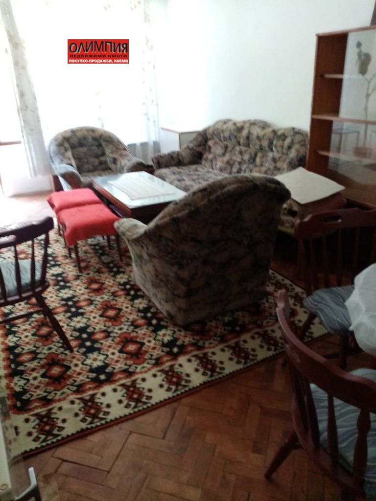 Da affittare  1 camera da letto Pleven , Storgoziia , 64 mq | 80020653