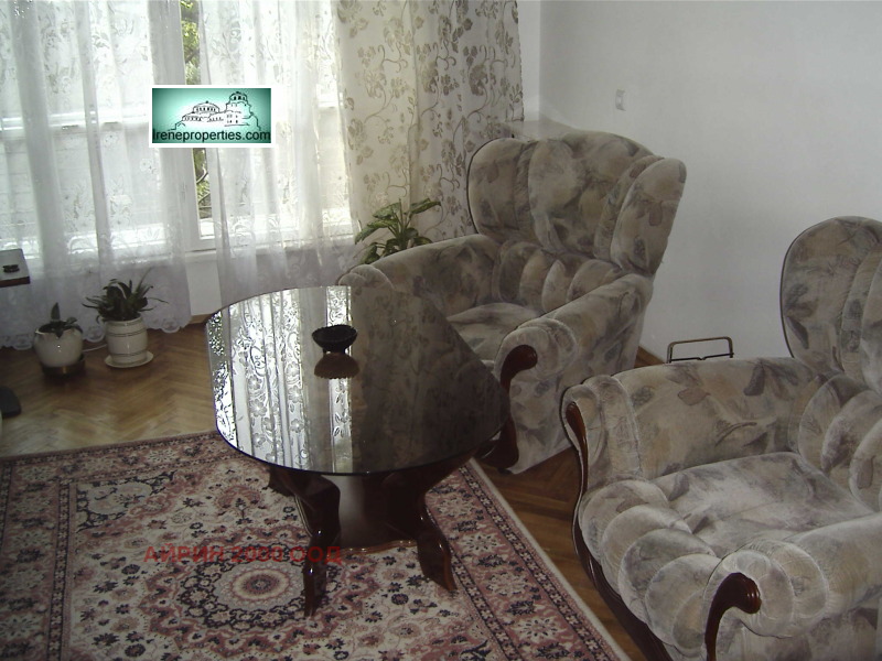 Дава под наем  3-стаен град София , Център , 100 кв.м | 89657274