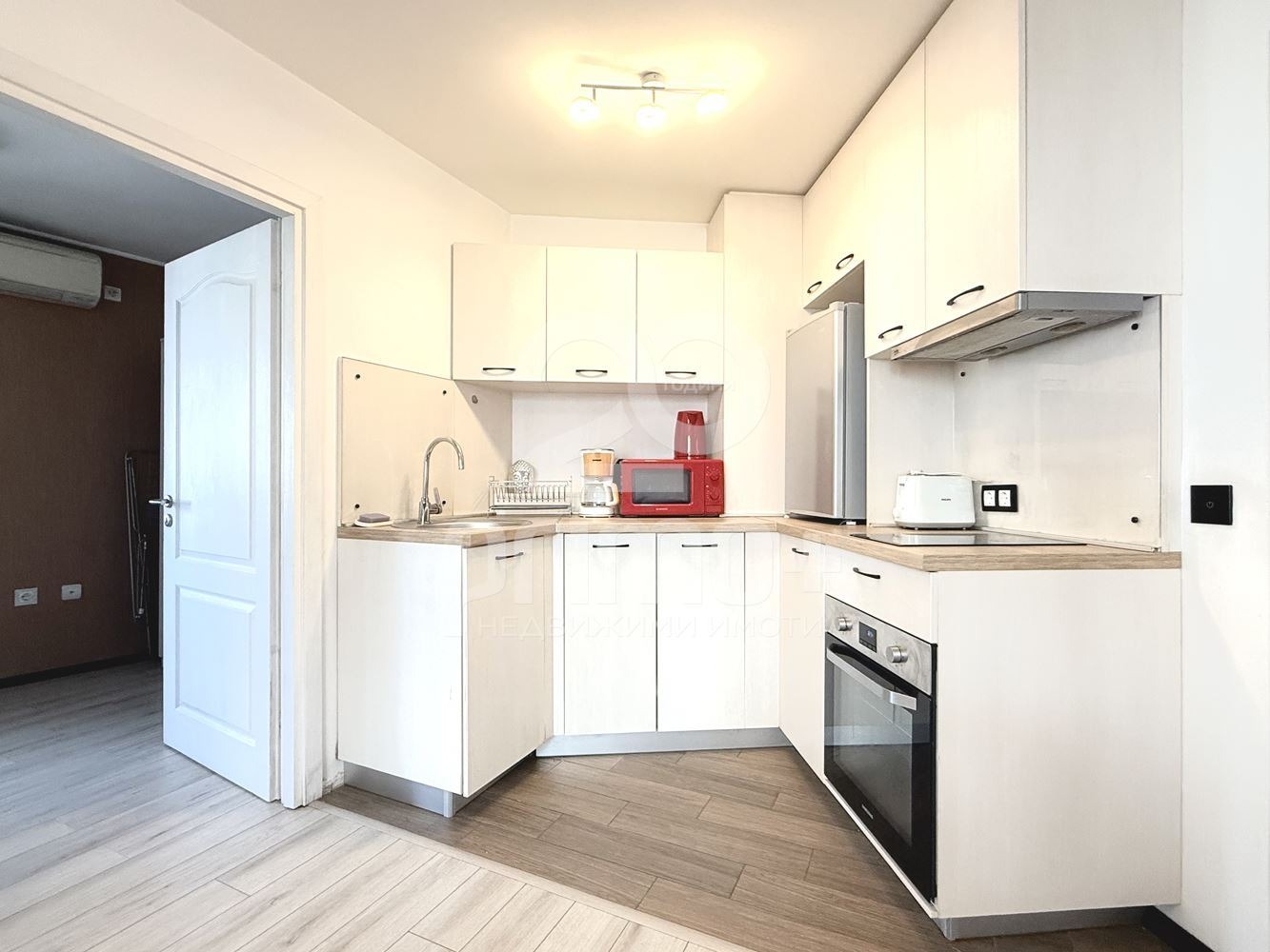 Дава под наем 3-СТАЕН, гр. София, Център, снимка 2 - Апартаменти - 54118281