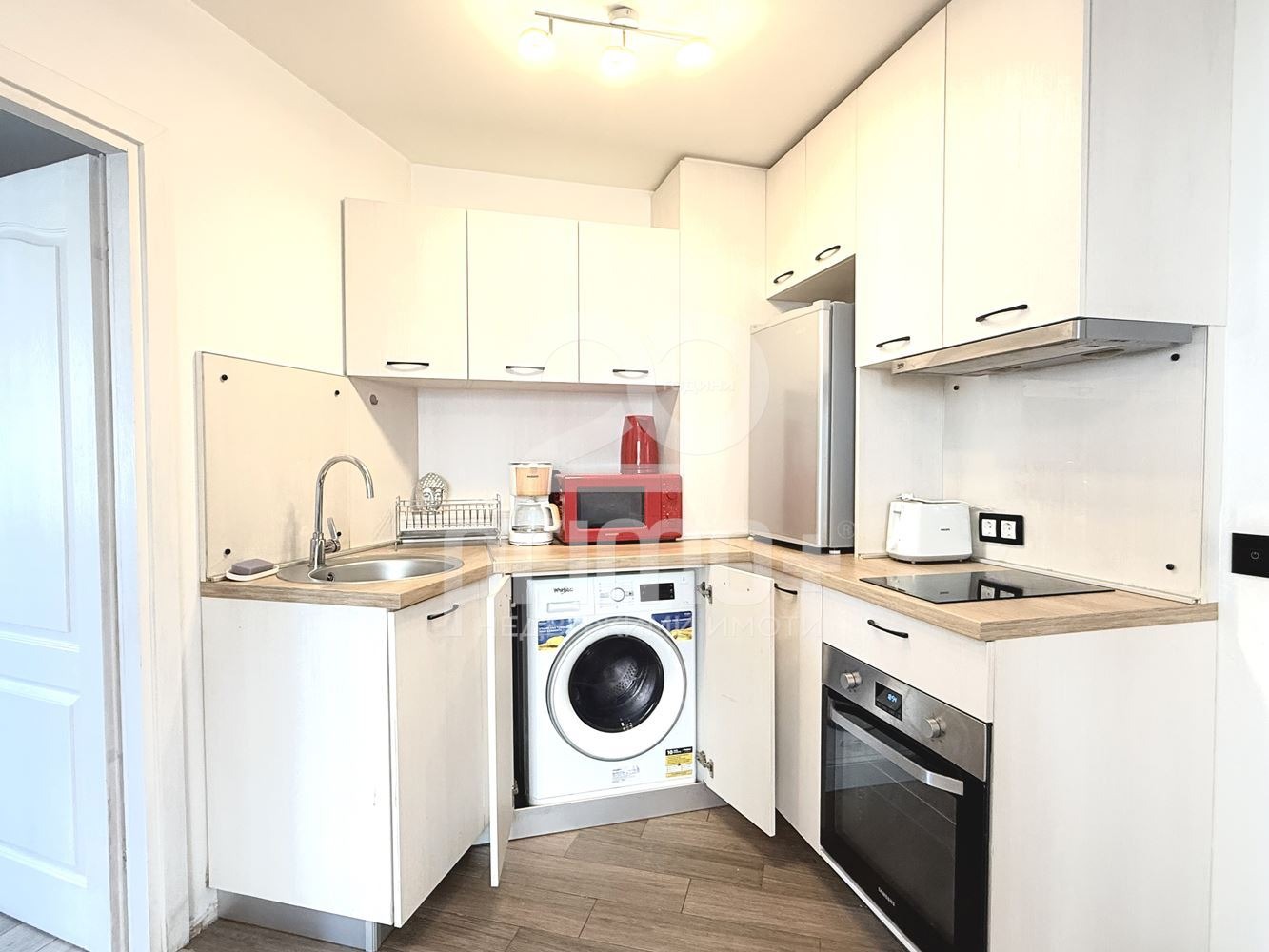 Дава под наем 3-СТАЕН, гр. София, Център, снимка 3 - Апартаменти - 54118281