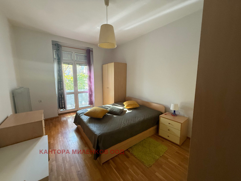 Дава под наем 2-СТАЕН, гр. София, Център, снимка 3 - Апартаменти - 52619418