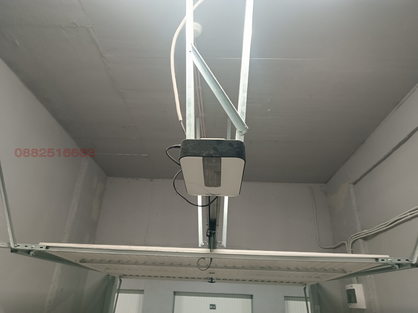 Дава под наем ГАРАЖ, ПАРКОМЯСТО, гр. София, Зона Б-5-3, снимка 3 - Гаражи и паркоместа - 54094472