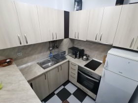 1 bedroom Lazur, Burgas 2