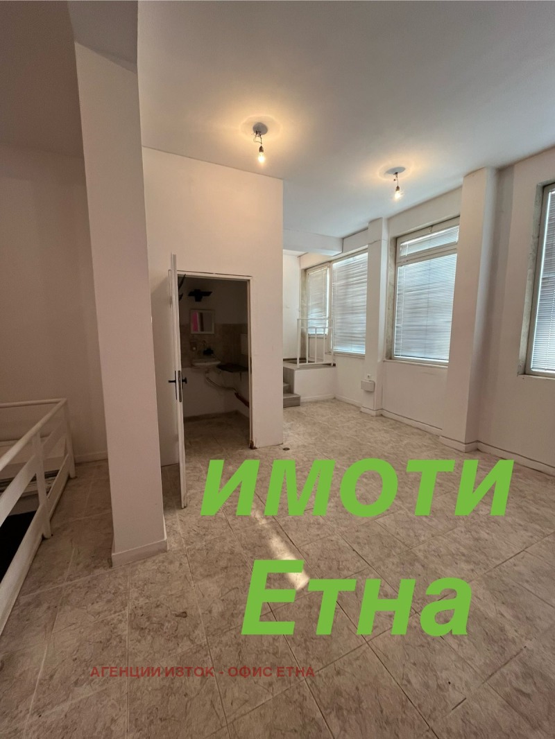 Do wynajęcia  Sklep Sofia , Lewski , 70 mkw | 16651547 - obraz [3]