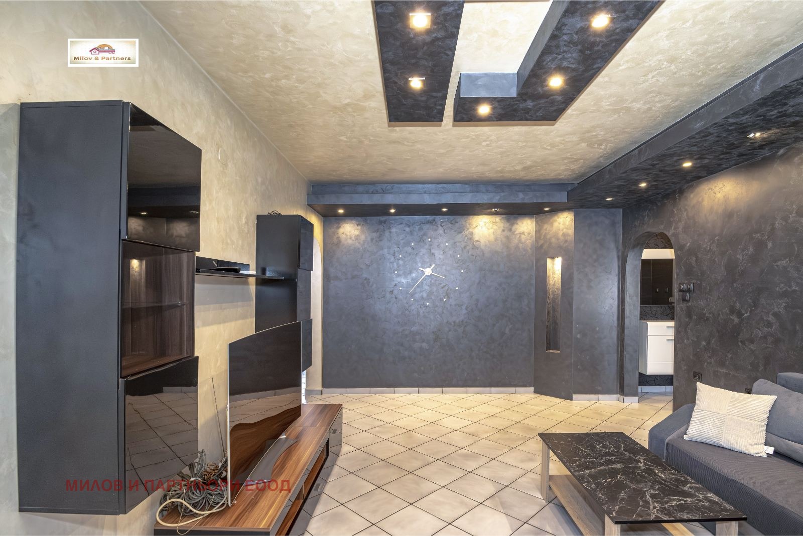 Дава под наем 3-СТАЕН, гр. София, Света Троица