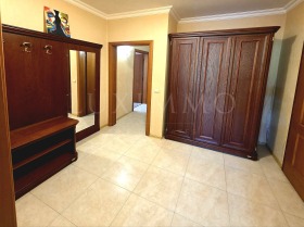 2 bedroom Vitosha, Sofia 6
