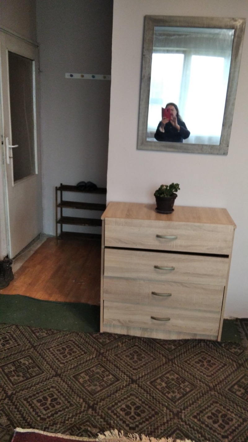 Дава под наем СТАЯ, гр. София, Люлин 10, снимка 2 - Стаи под наем - 53563229