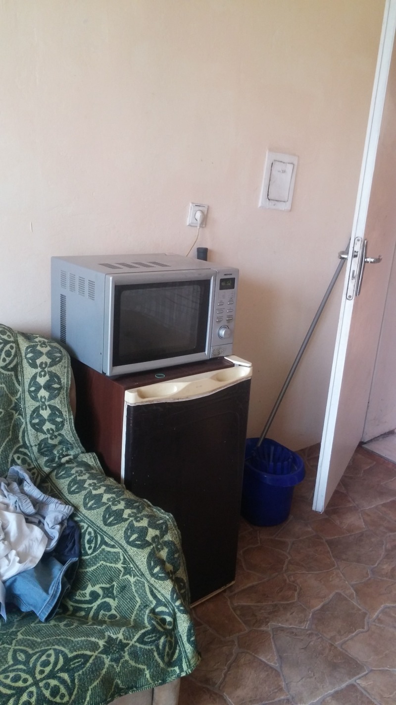 Дава под наем СТАЯ, гр. София, Люлин 10, снимка 6 - Стаи под наем - 53563229