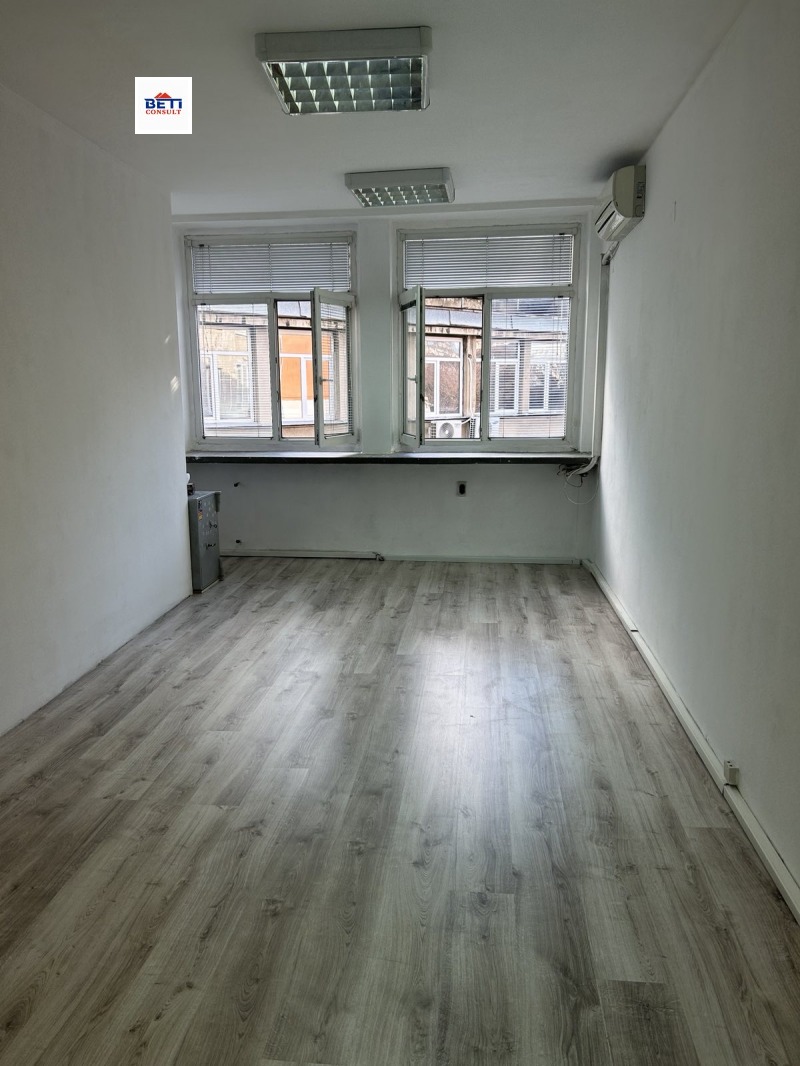 Дава под наем ОФИС, гр. София, Център, снимка 2 - Офиси - 52681021