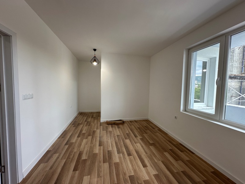 Zu vermieten  1 Schlafzimmer Schumen , Trakija , 63 qm | 90093915 - Bild [2]