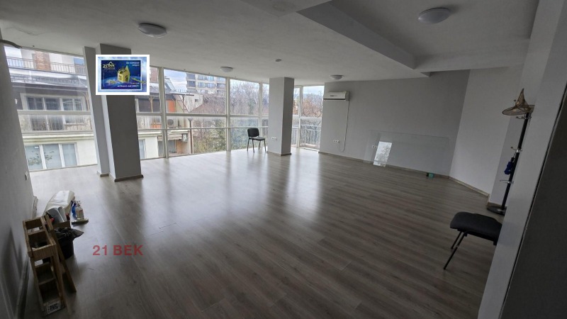 Дава под наем  Офис град Пловдив , Център , 200 кв.м | 33764972