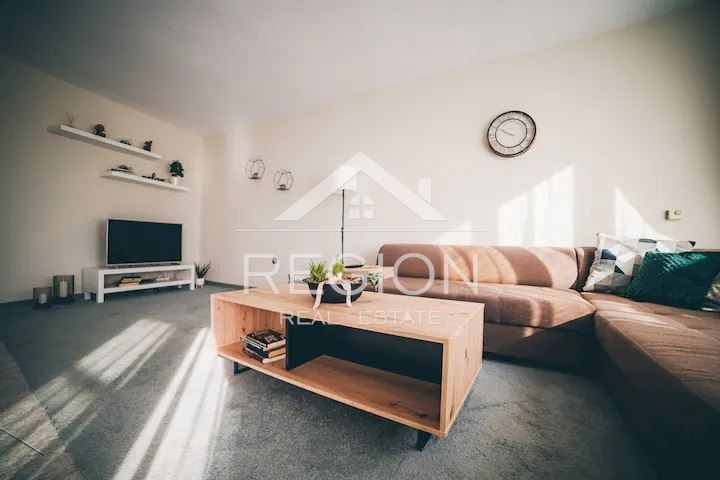 K pronájmu  2 ložnice Varna , Centar , 86 m2 | 86385090 - obraz [2]