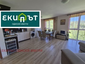 1 dormitor c.c. Zlatni piasâți, Varna 1