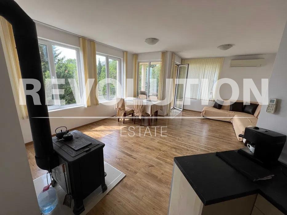 Дава под наем 4-СТАЕН, гр. Варна, м-т Евксиноград