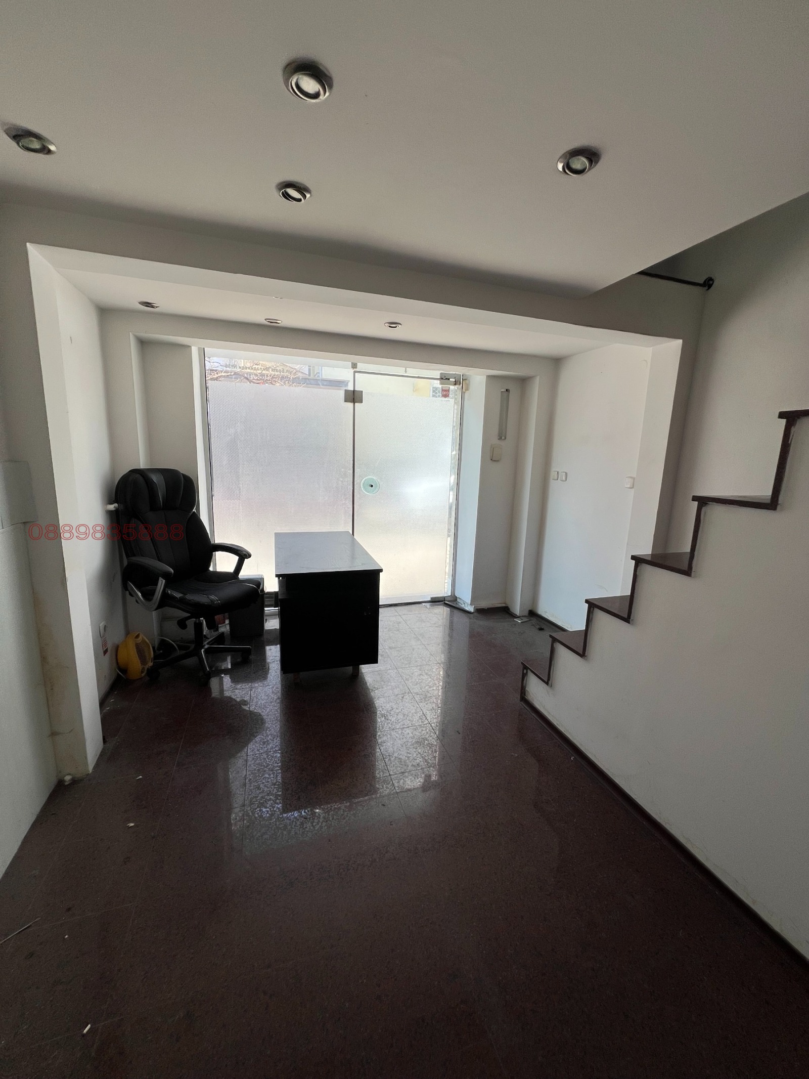 Дава под наем МАГАЗИН, гр. София, Център, снимка 3 - Магазини - 53734986