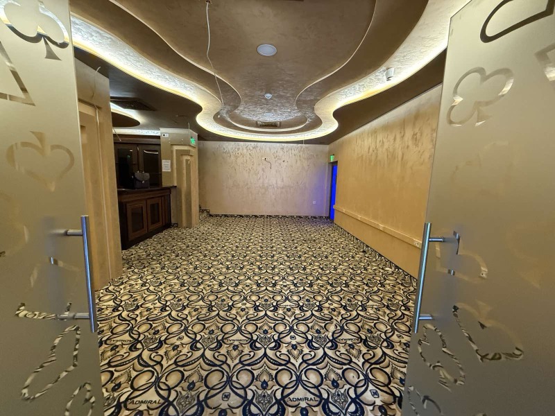 Дава под Наем МАГАЗИН в град Перник, Изток - 190 кв.м / 1 533.88 € » 3 000 лв., ДИМЕЛ ЕООД