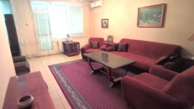 2 sovrum Sjirok centar, Ruse
