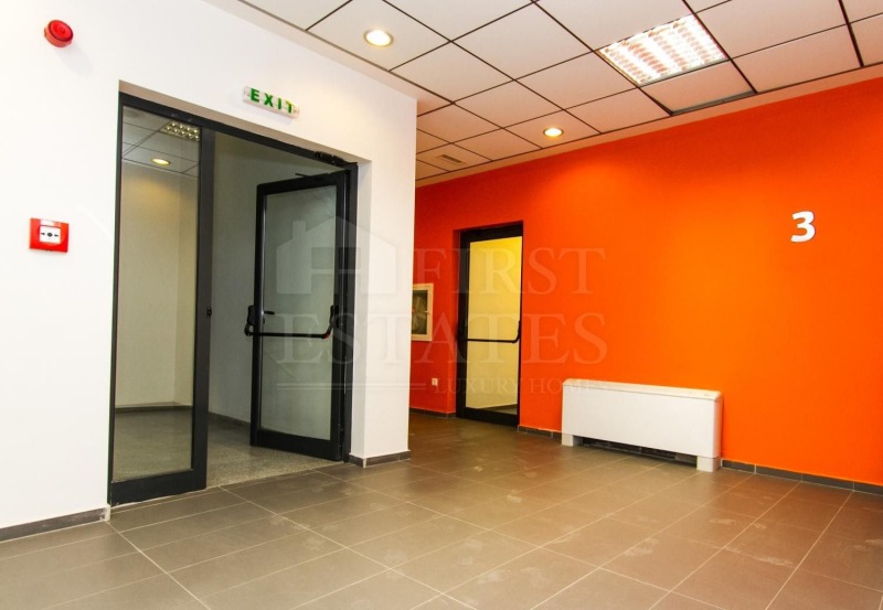 A louer  Bureau Sofia , Tsentar , 637 m² | 14277331 - image [2]