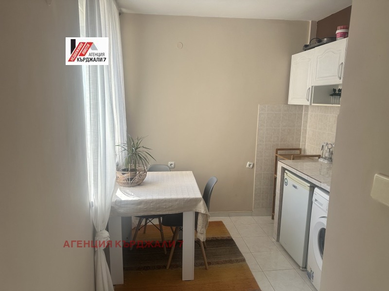 В оренду  1 спальня Кърджали , Център , 60 кв.м | 75414885 - зображення [4]