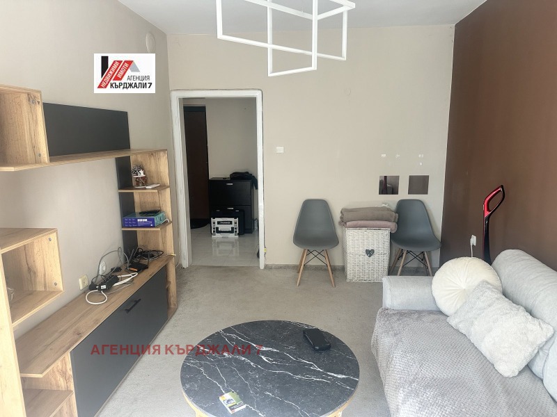 В оренду  1 спальня Кърджали , Център , 60 кв.м | 75414885 - зображення [3]