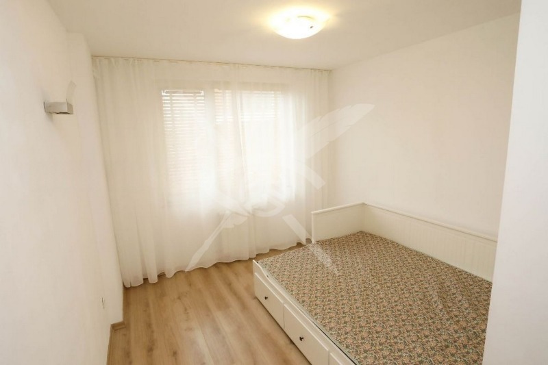 Дава под наем  4-стаен град София , Кръстова вада , 150 кв.м | 55675548 - изображение [8]