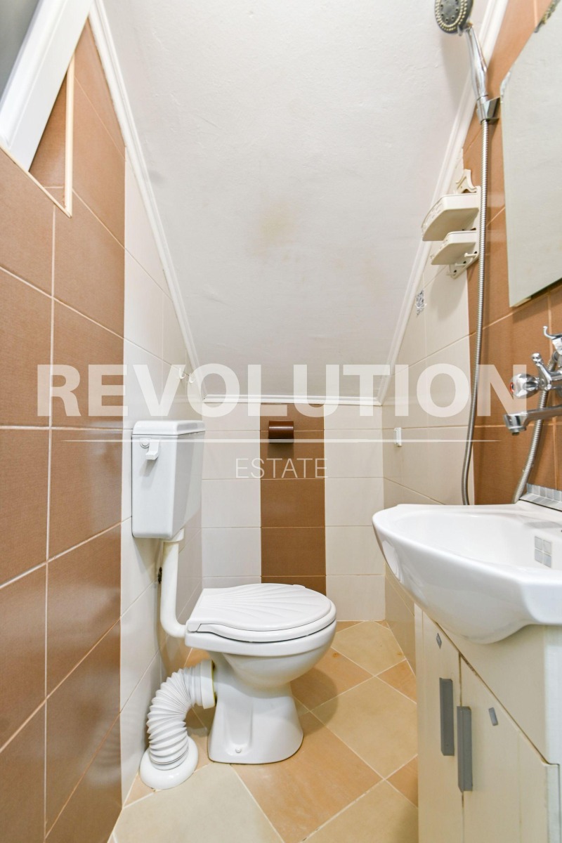 Дава под наем ЕТАЖ ОТ КЪЩА, гр. София, гр. Банкя, снимка 8 - Етаж от къща - 52335175