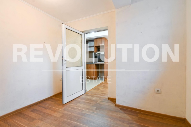 Дава под наем ЕТАЖ ОТ КЪЩА, гр. София, гр. Банкя, снимка 3 - Етаж от къща - 52335175