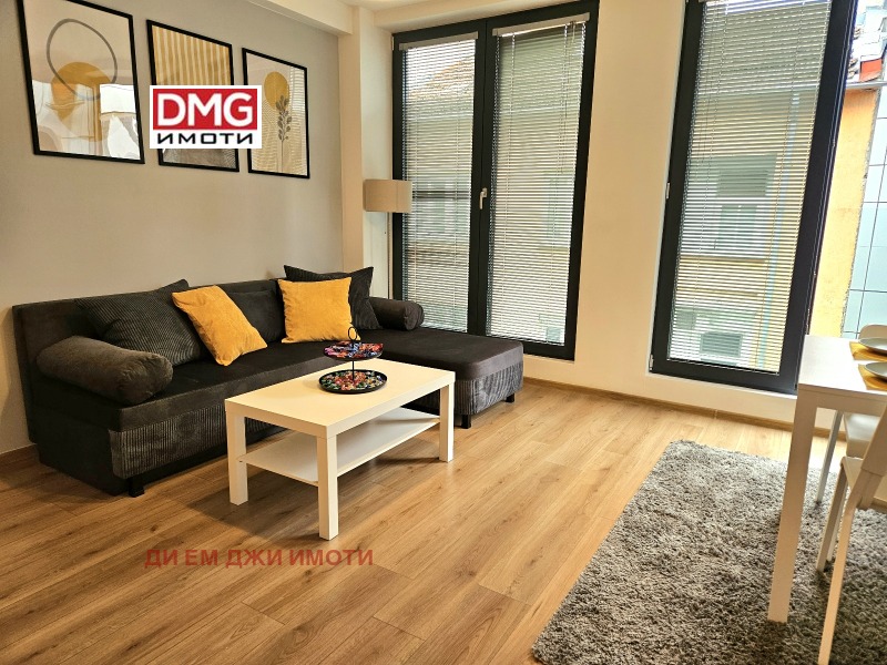 Дава под наем 2-СТАЕН, гр. София, Център, снимка 2 - Апартаменти - 52028378