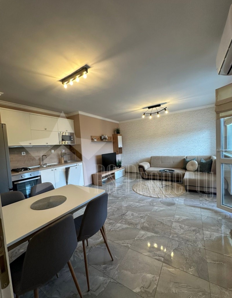 En renta  2 dormitorios Stara Zagora , Tsentar , 93 metros cuadrados | 47951155 - imagen [2]