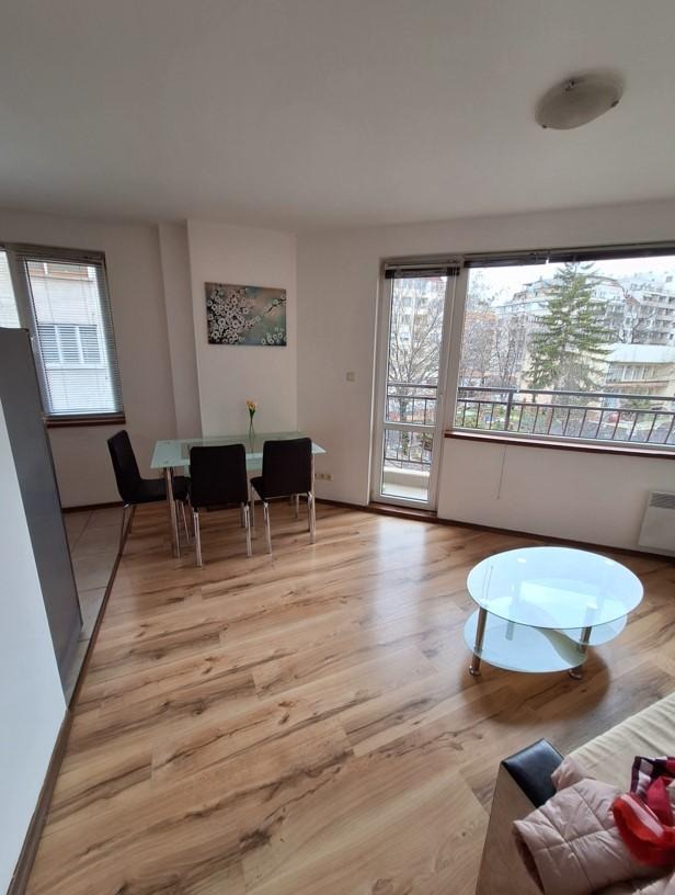 Da affittare  1 camera da letto Sofia , Banishora , 53 mq | 81593837