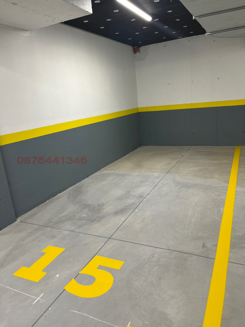 Дава под наем ГАРАЖ, ПАРКОМЯСТО, гр. Перник, Изток, снимка 3 - Гаражи и паркоместа - 52784778