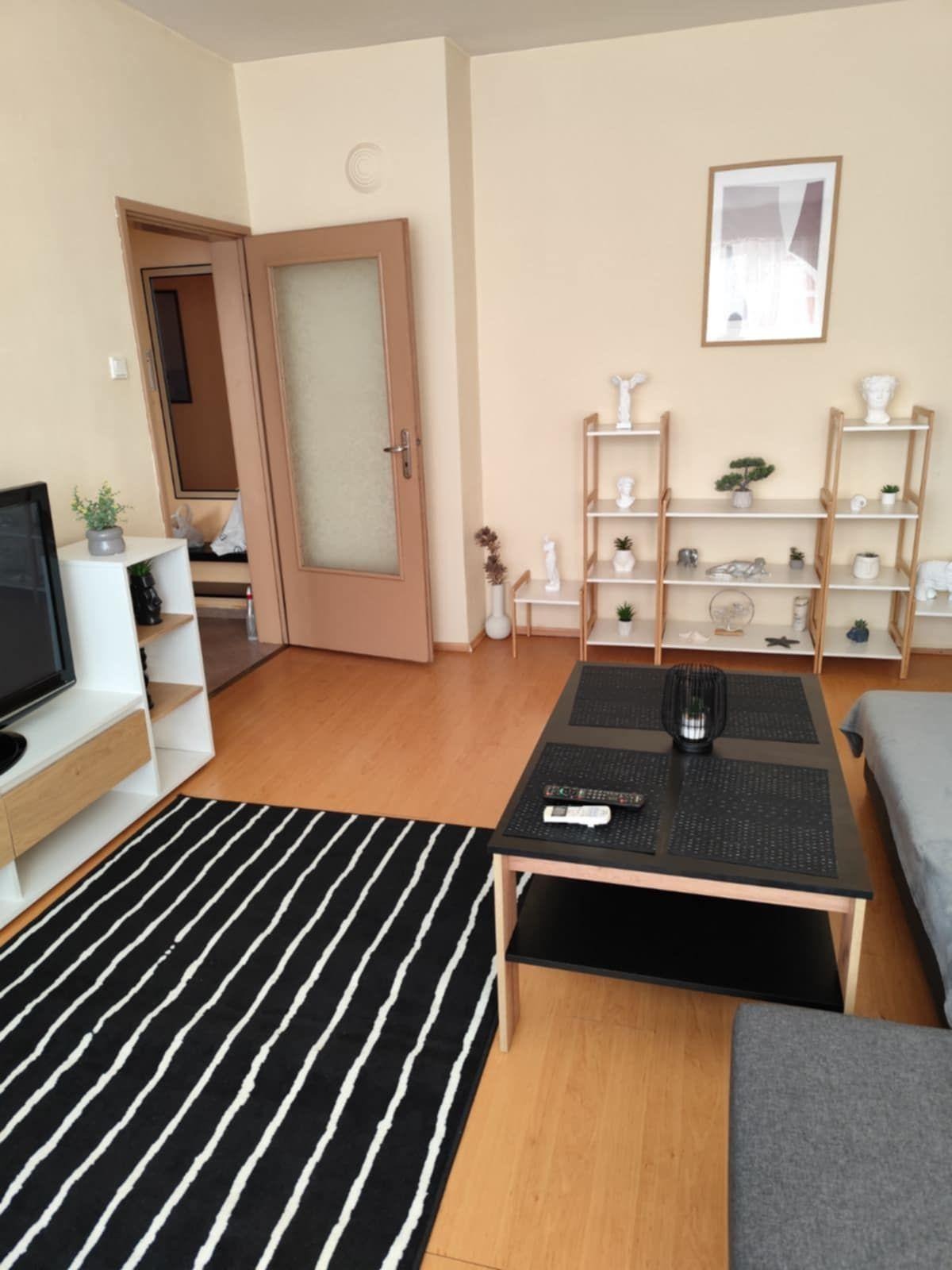 Дава под наем 2-СТАЕН, гр. София, Гоце Делчев, снимка 3 - Апартаменти - 53627734